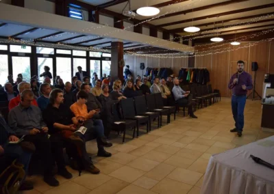 2025. november 28-án a Magyar Faápolók Egyesülete nemzetközi konferenciát szervezett Faápolás Magyarországon és Közép-Európában címmel