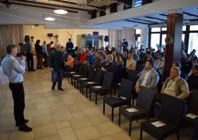 2025. november 28-án a Magyar Faápolók Egyesülete nemzetközi konferenciát szervezett Faápolás Magyarországon és Közép-Európában címmel